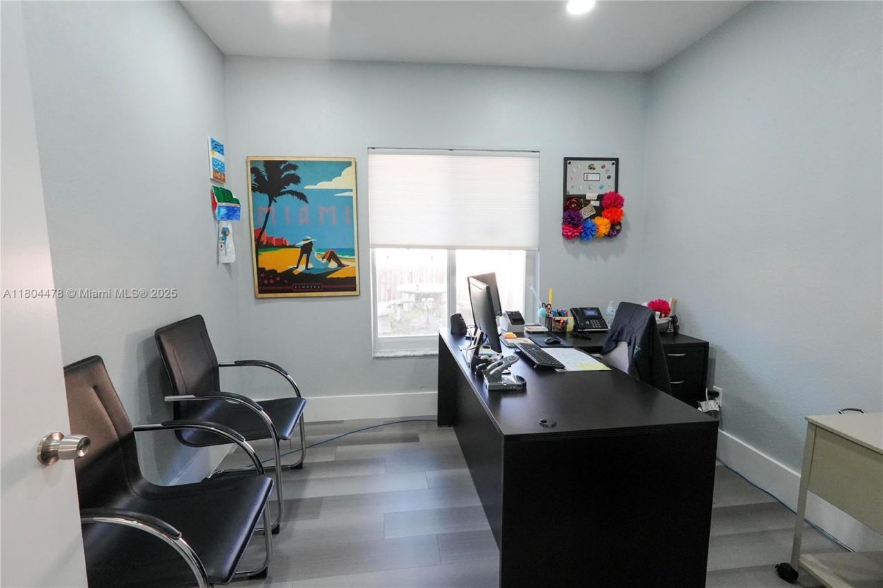 8125 SW 120th St, Pinecrest, FL 33156 Photo