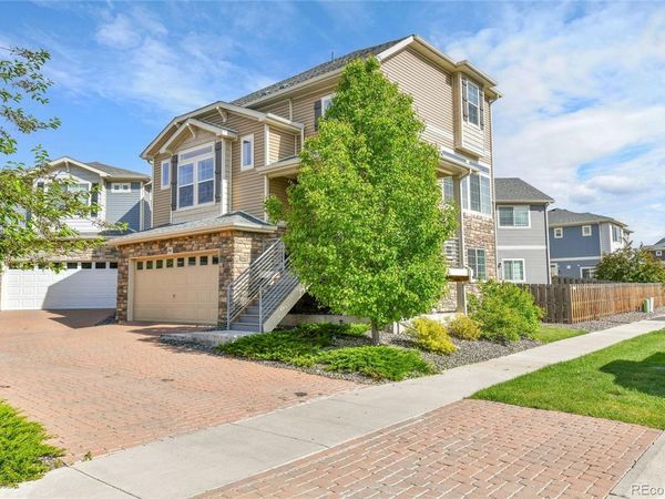 240 S Oak Hill Street, Aurora, CO 80018