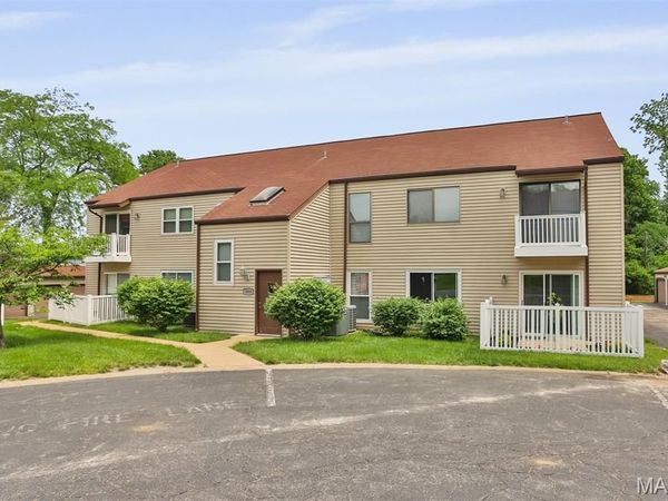 1306 Glendale Gardens Drive, Unit C, Glendale, MO 63122