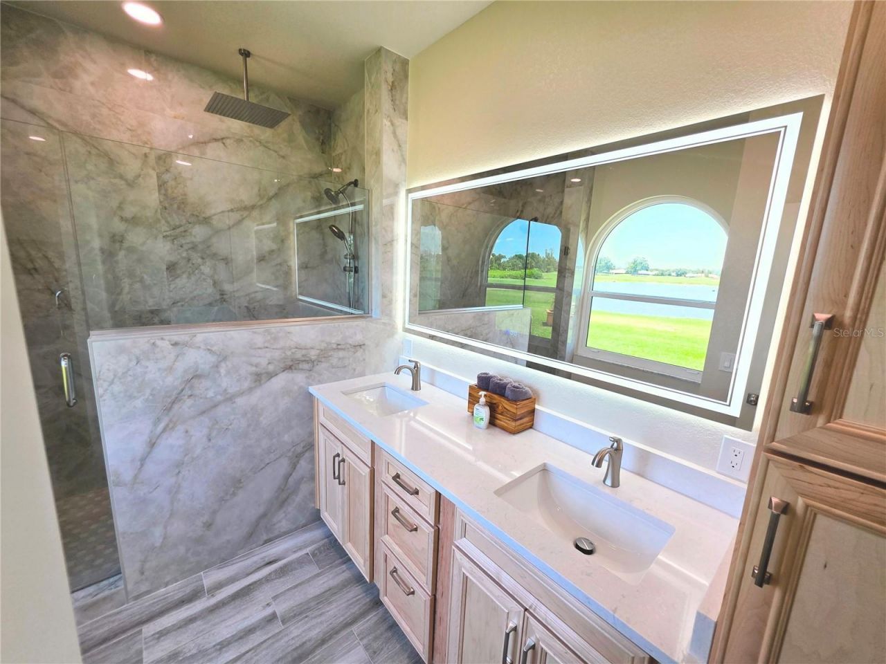 834 Springwood Circle, Bradenton, FL 34212 Photo