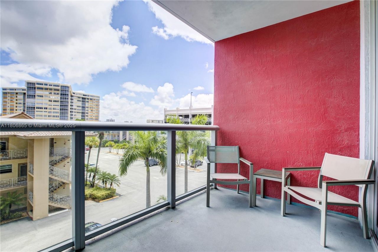 2602 E Hallandale Beach Blvd, Unit R407, Hallandale Beach, FL 33009 Photo