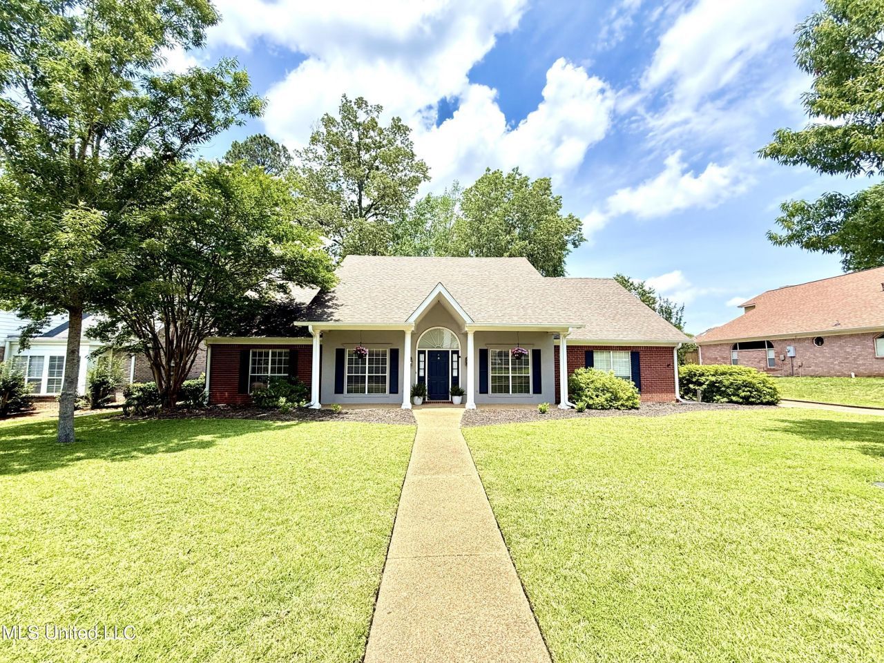 196 Woodlands Green Drive, Brandon, MS 39047 Main Photo