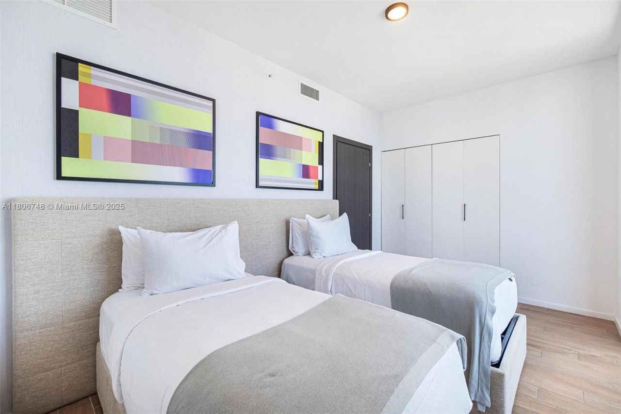 398 NE 5th St, Unit 4518, Miami, FL 33132 Photo