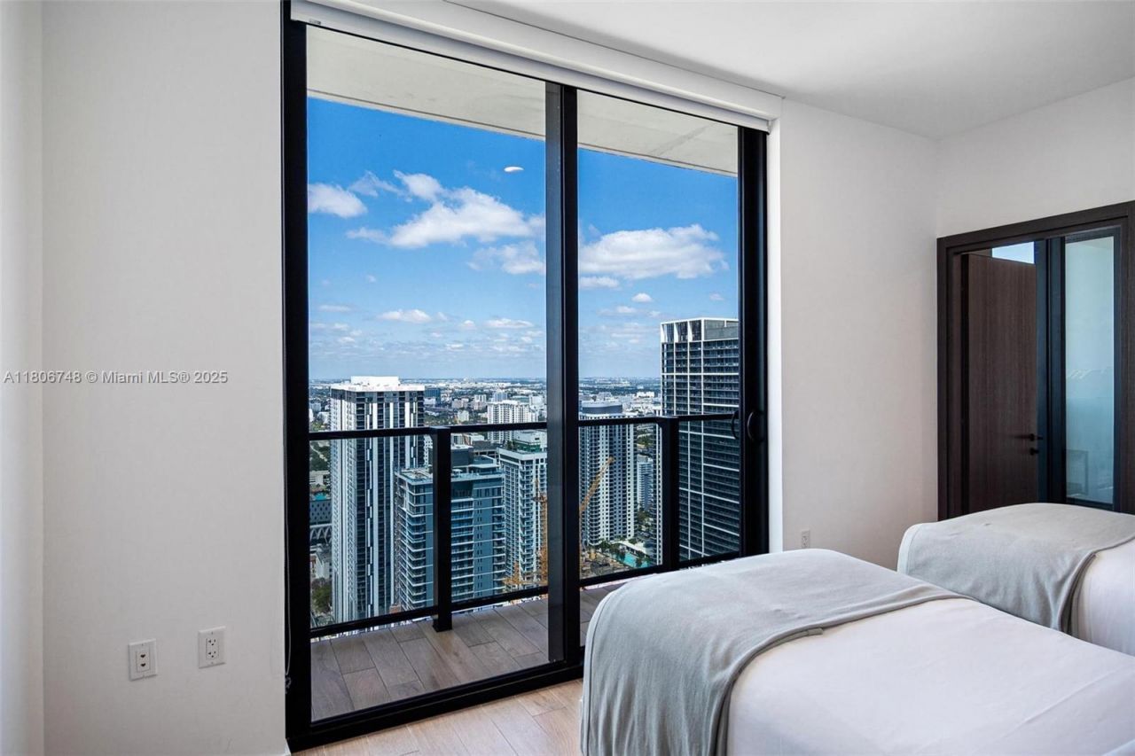 398 NE 5th St, Unit 4518, Miami, FL 33132 Photo