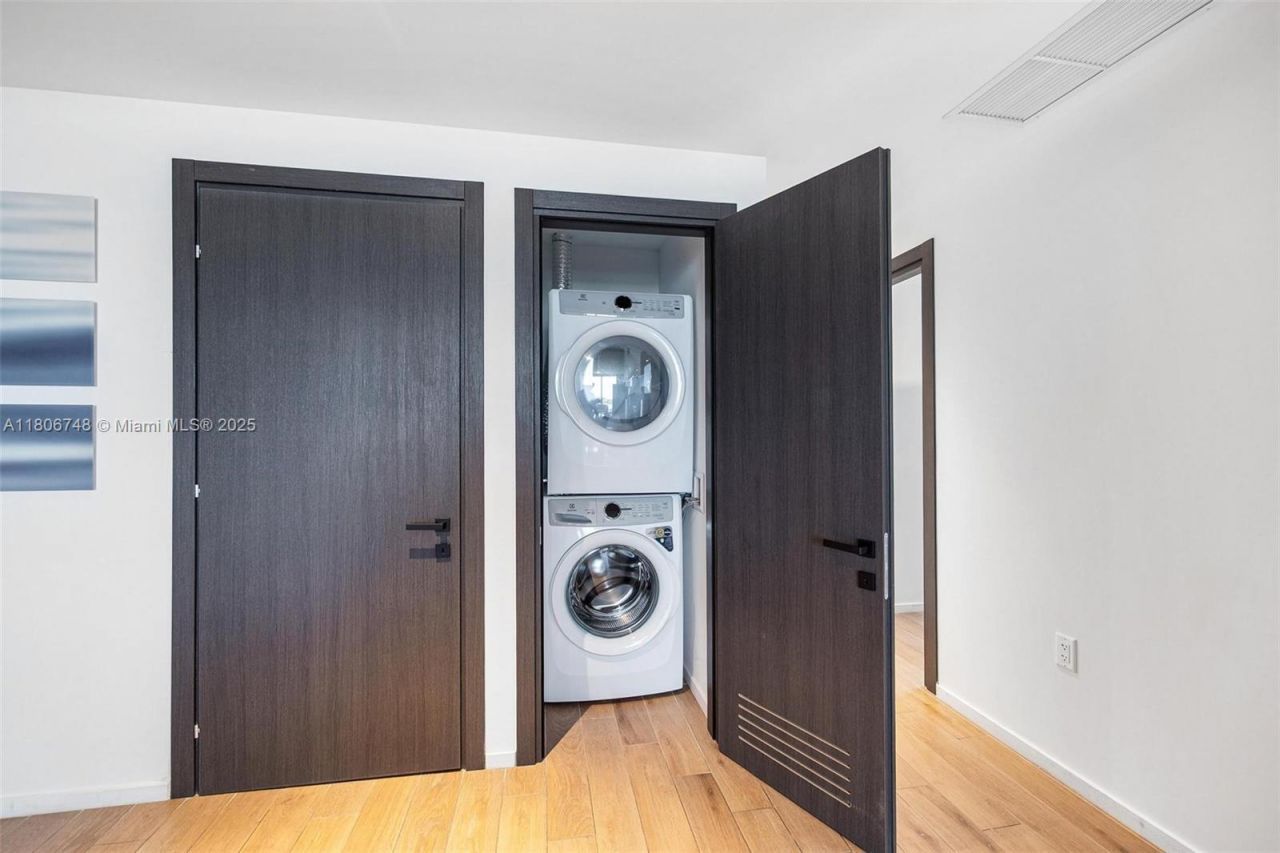 398 NE 5th St, Unit 4518, Miami, FL 33132 Photo