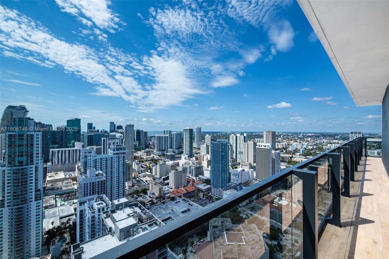 398 NE 5th St, Unit 4518, Miami, FL 33132 Photo