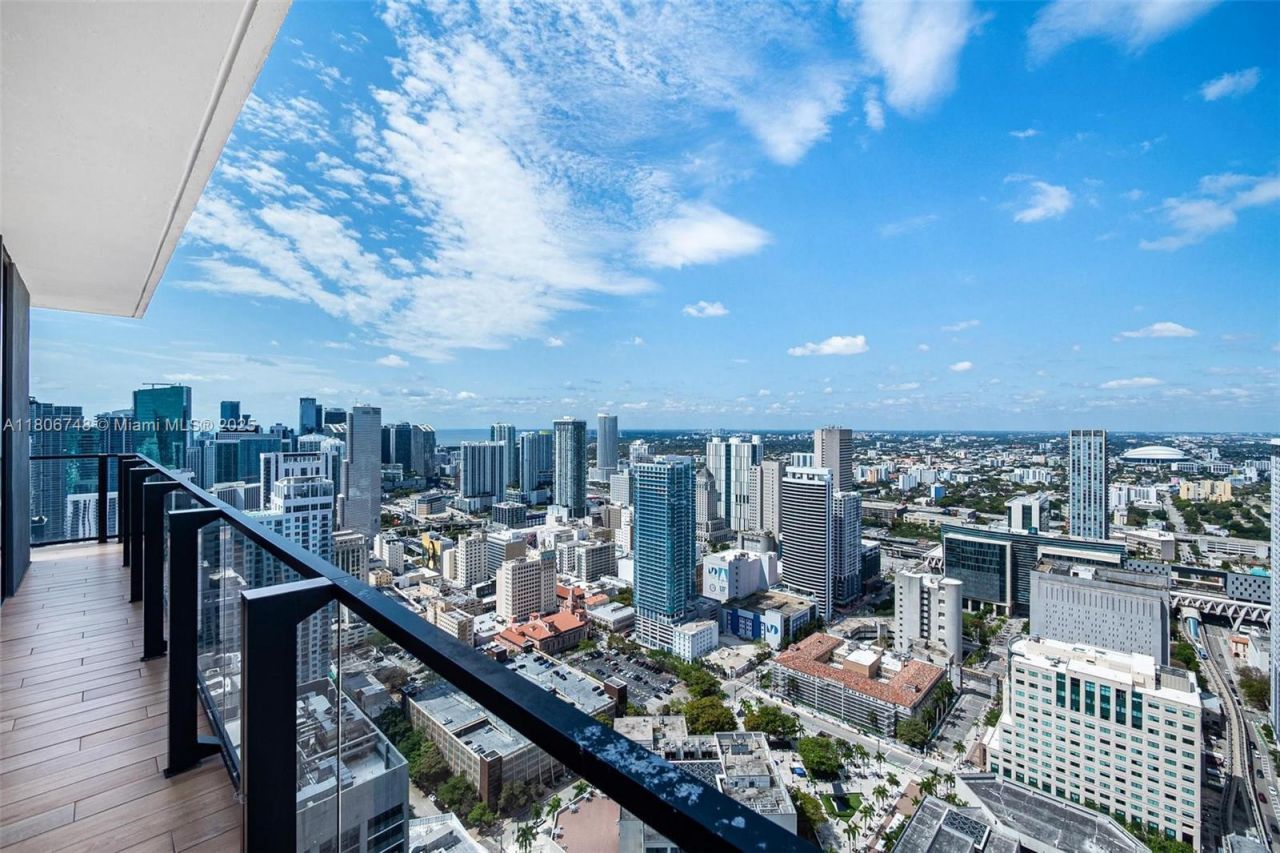 398 NE 5th St, Unit 4518, Miami, FL 33132 Photo