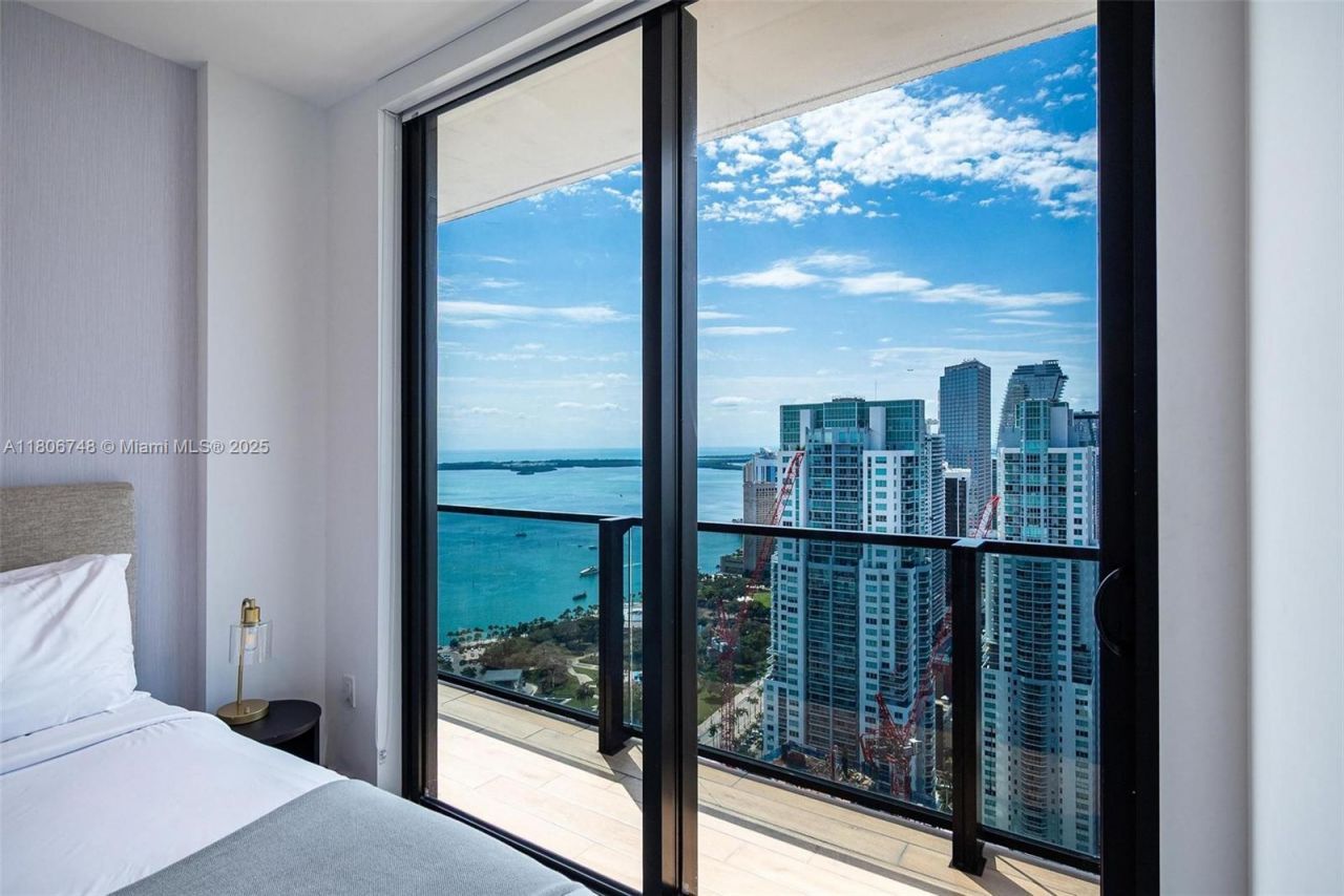 398 NE 5th St, Unit 4518, Miami, FL 33132 Photo