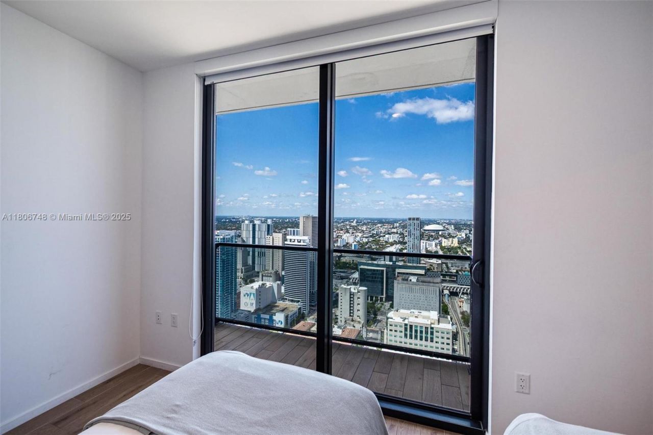 398 NE 5th St, Unit 4518, Miami, FL 33132 Photo