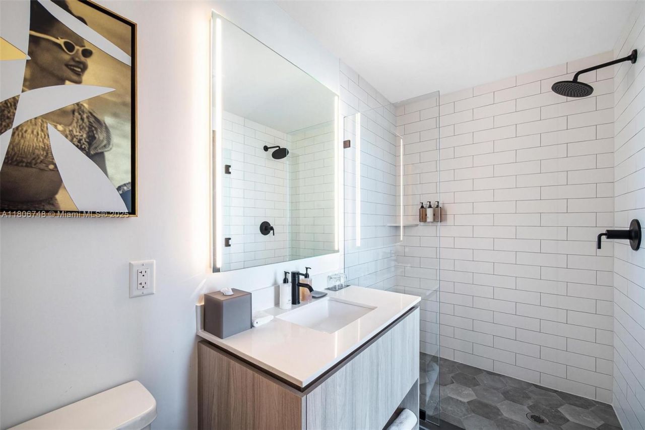 398 NE 5th St, Unit 4518, Miami, FL 33132 Photo