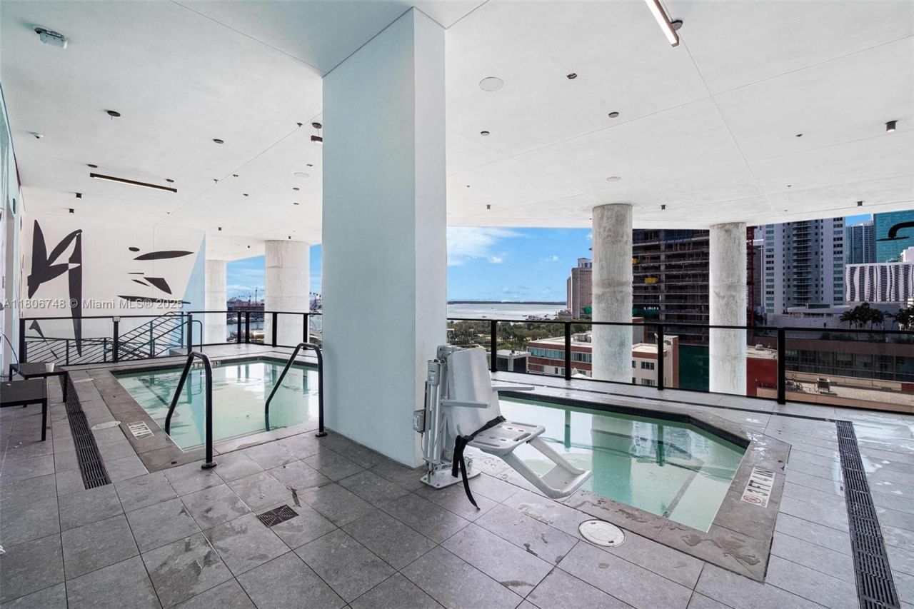 398 NE 5th St, Unit 4518, Miami, FL 33132 Photo