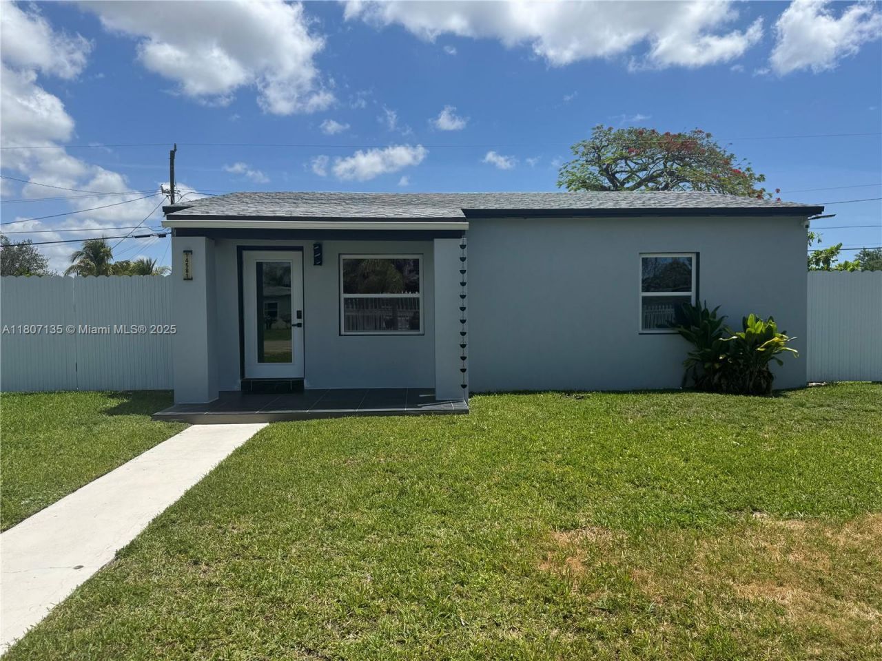 14581 Jackson St, Miami, FL 33176 Photo