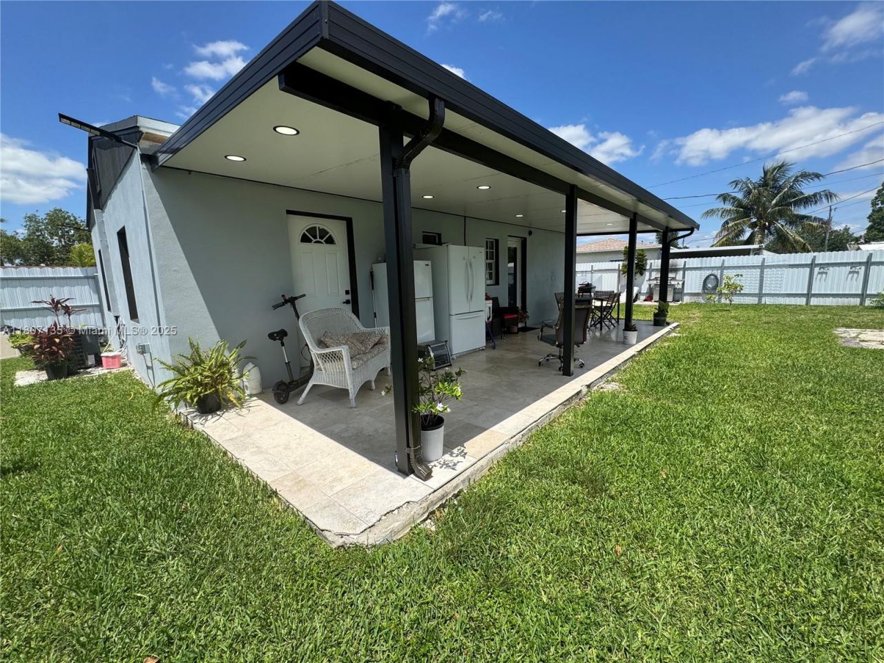 14581 Jackson St, Miami, FL 33176 Photo