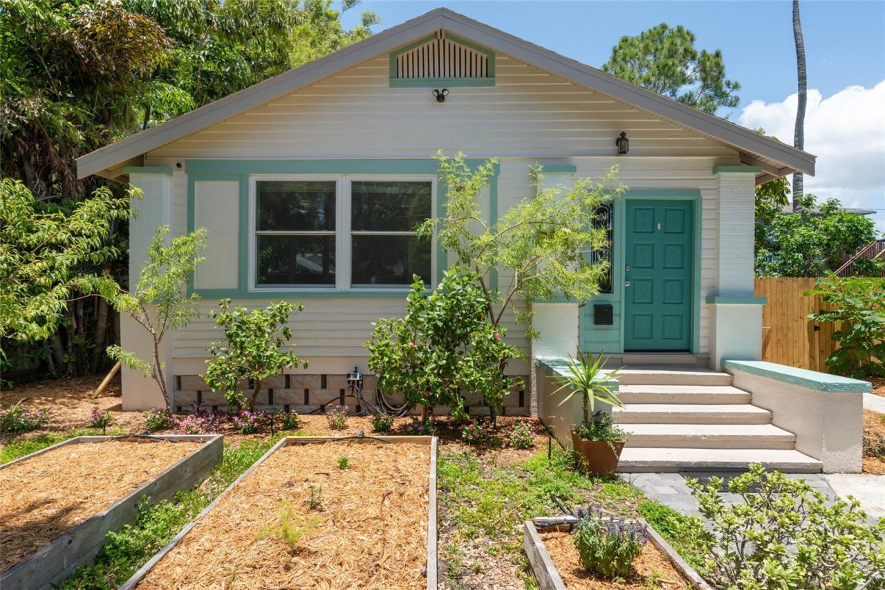 2451 2nd Avenue N, Saint Petersburg, FL 33713 Main Photo