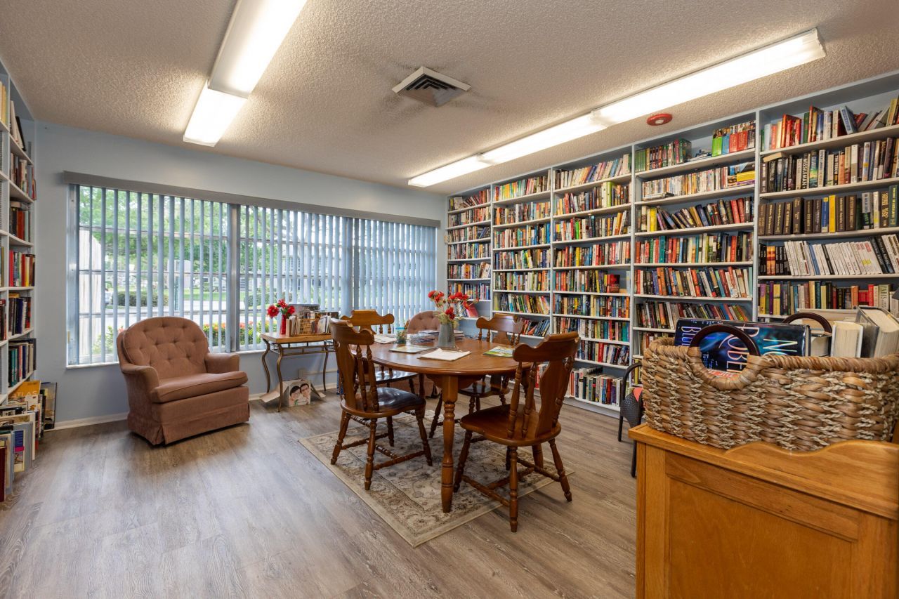 25 Lake Vista Trail, Unit 203, Port Saint Lucie, FL 34952 Photo