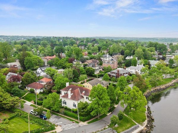 10-08 Shore Road, Douglaston, NY 11363