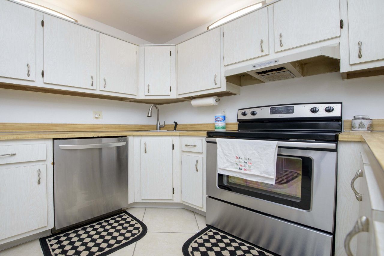 3531 Pine Needle Drive, Unit C1, Greenacres, FL 33463 Photo