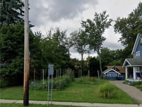 1560 S Taylor Road, Cleveland Heights, OH 44118