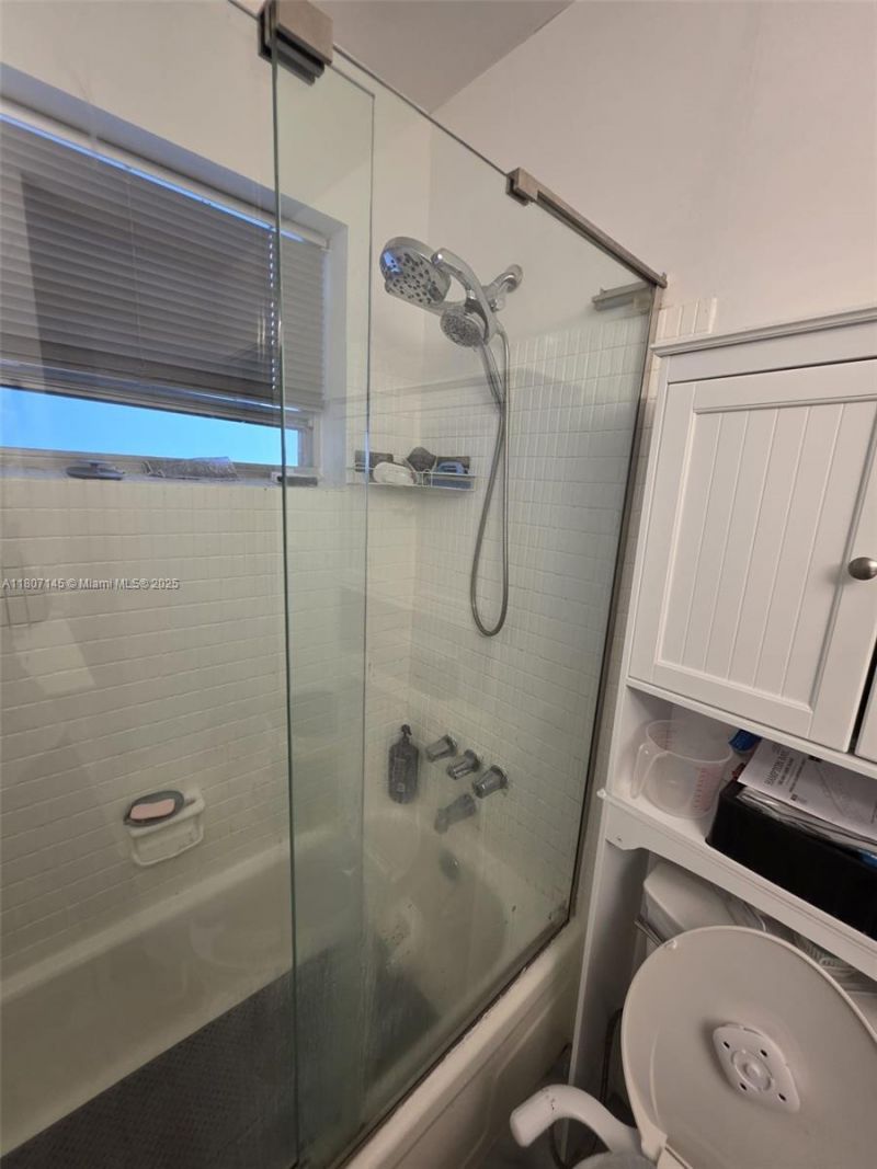 1425 Atlantic Shores Blvd, Unit 204, Hallandale Beach, FL 33009 Photo