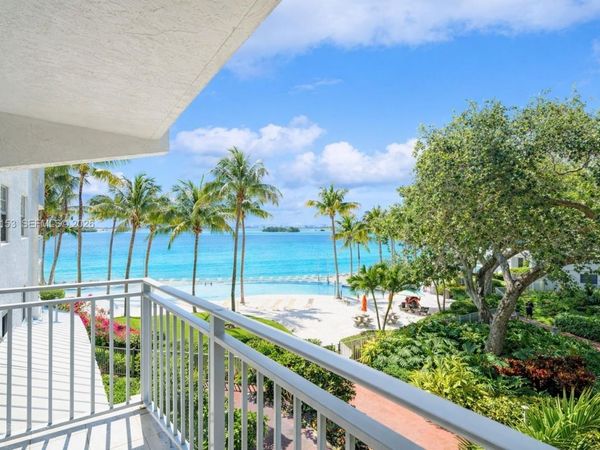 750 NE 64th St, Unit B308, Miami, FL 33138