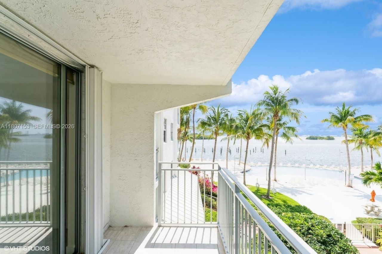 750 NE 64th St, Unit B308, Miami, FL 33138 Photo