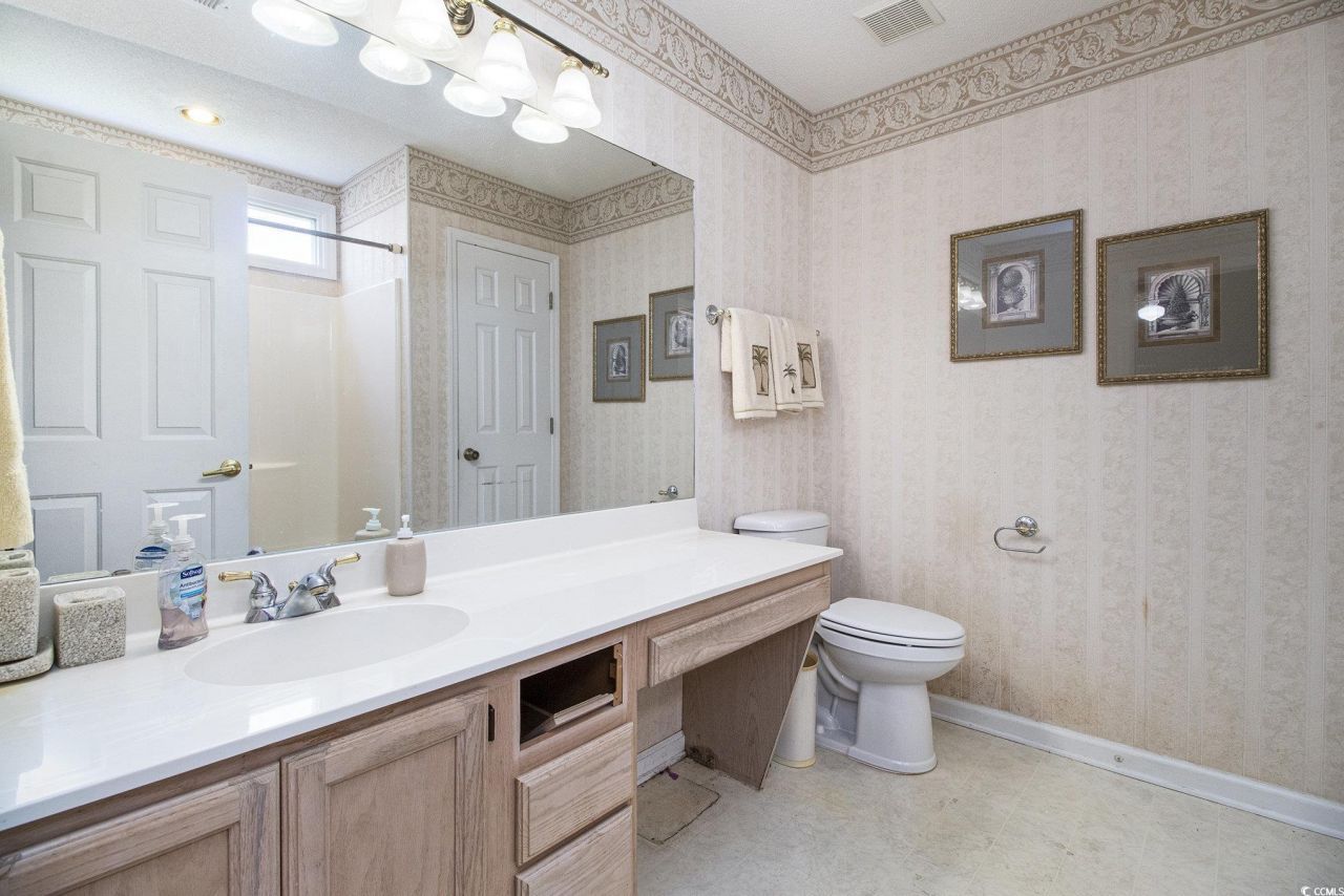 3910 Stillwood Dr. Photo 19