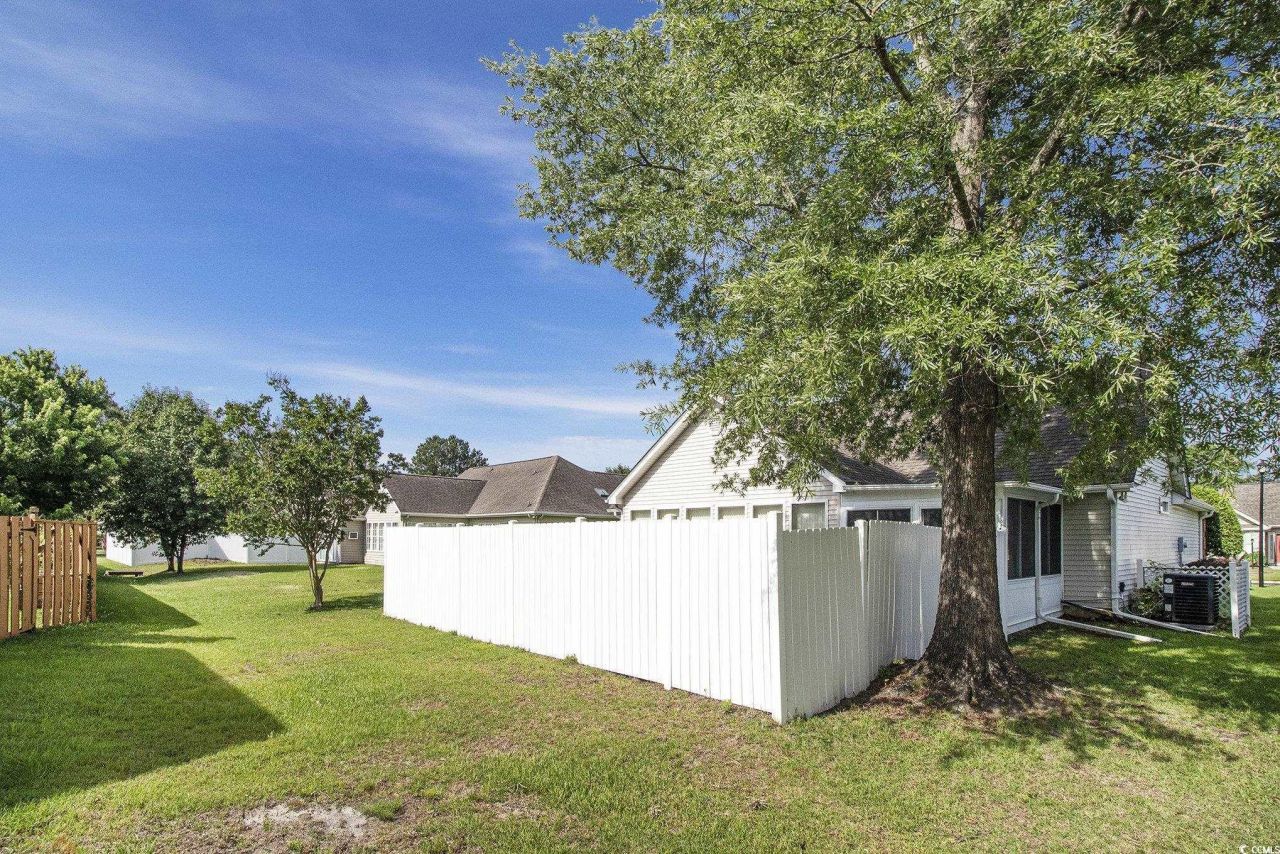 3910 Stillwood Dr. Photo 30