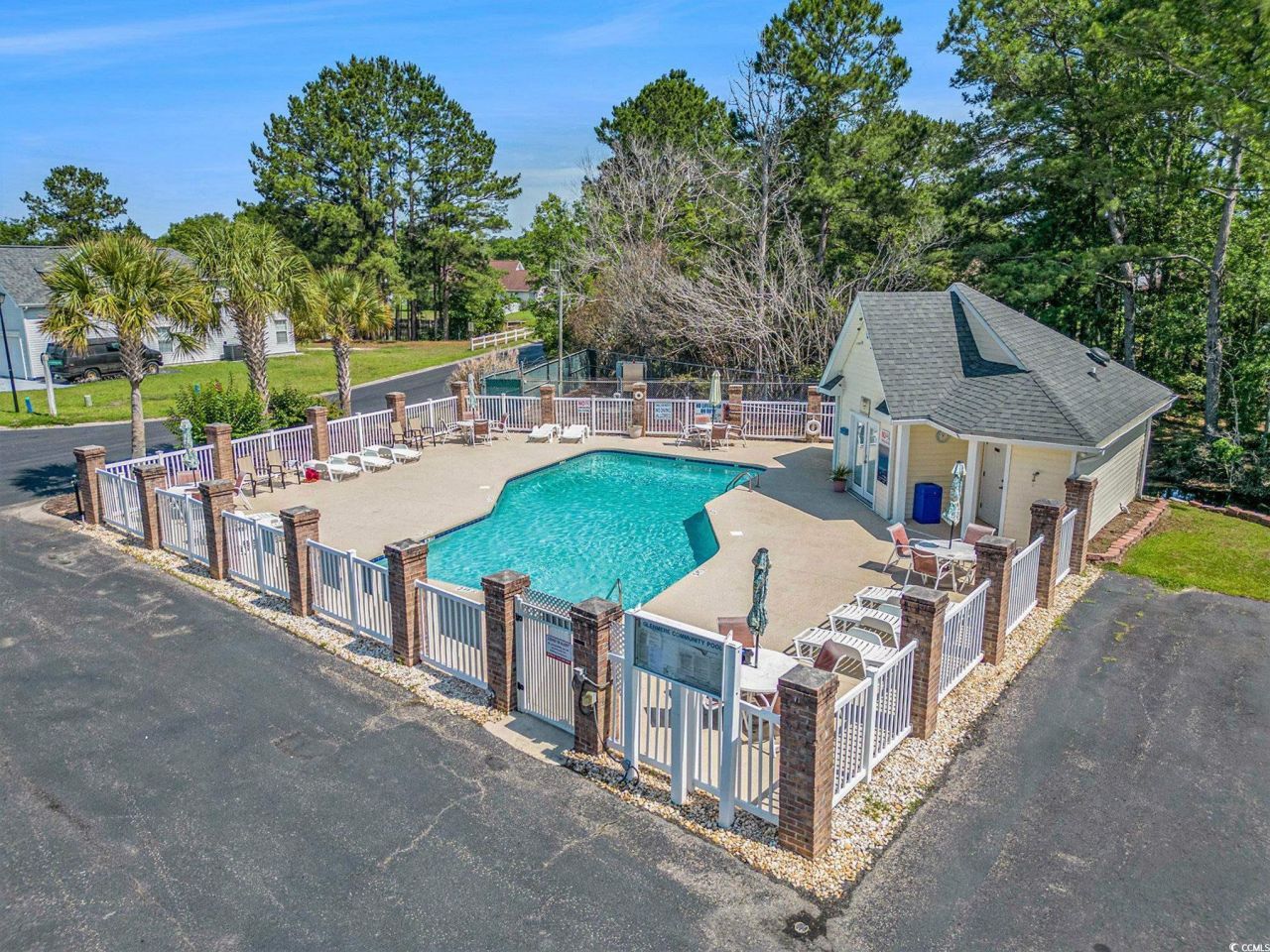 3910 Stillwood Dr. Photo 37