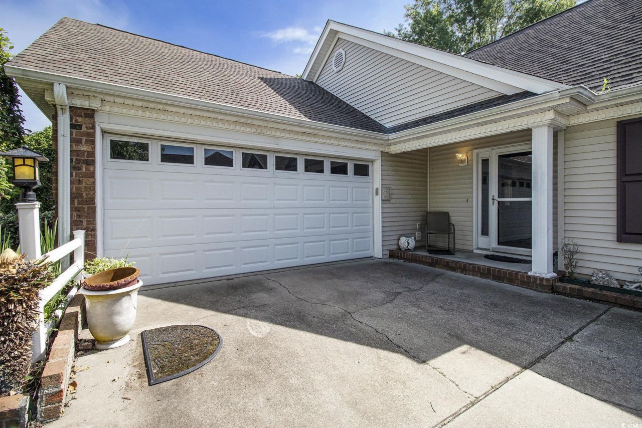 3910 Stillwood Dr. Photo 4