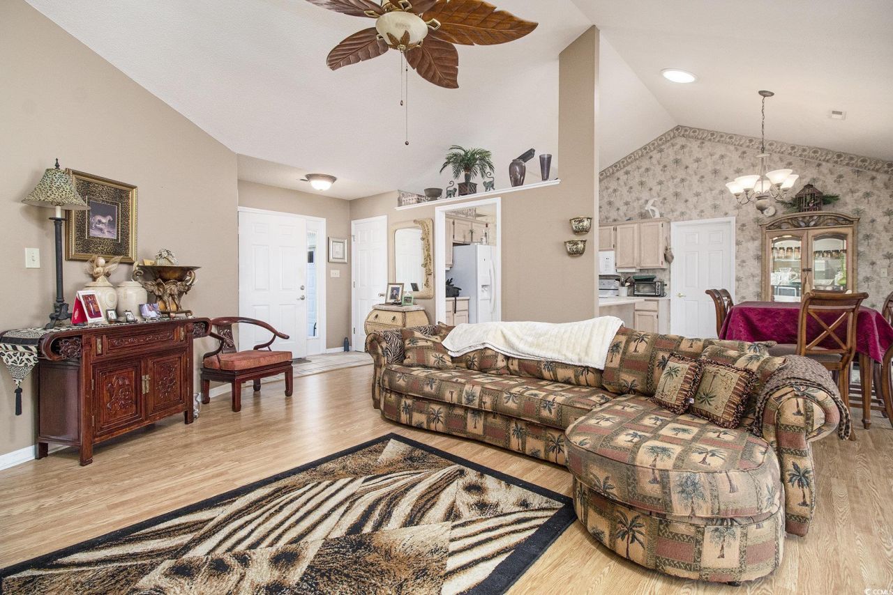 3910 Stillwood Dr. Photo 6