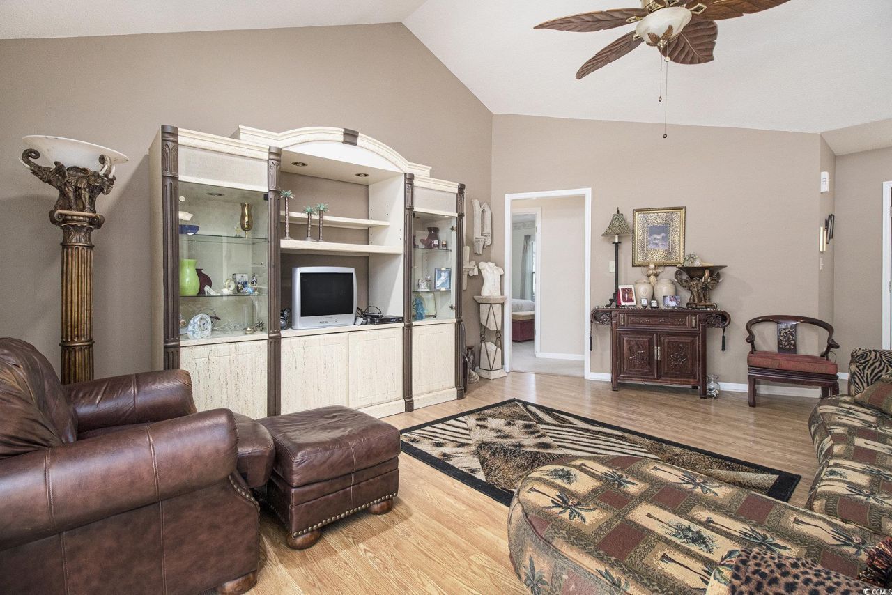 3910 Stillwood Dr. Photo 8