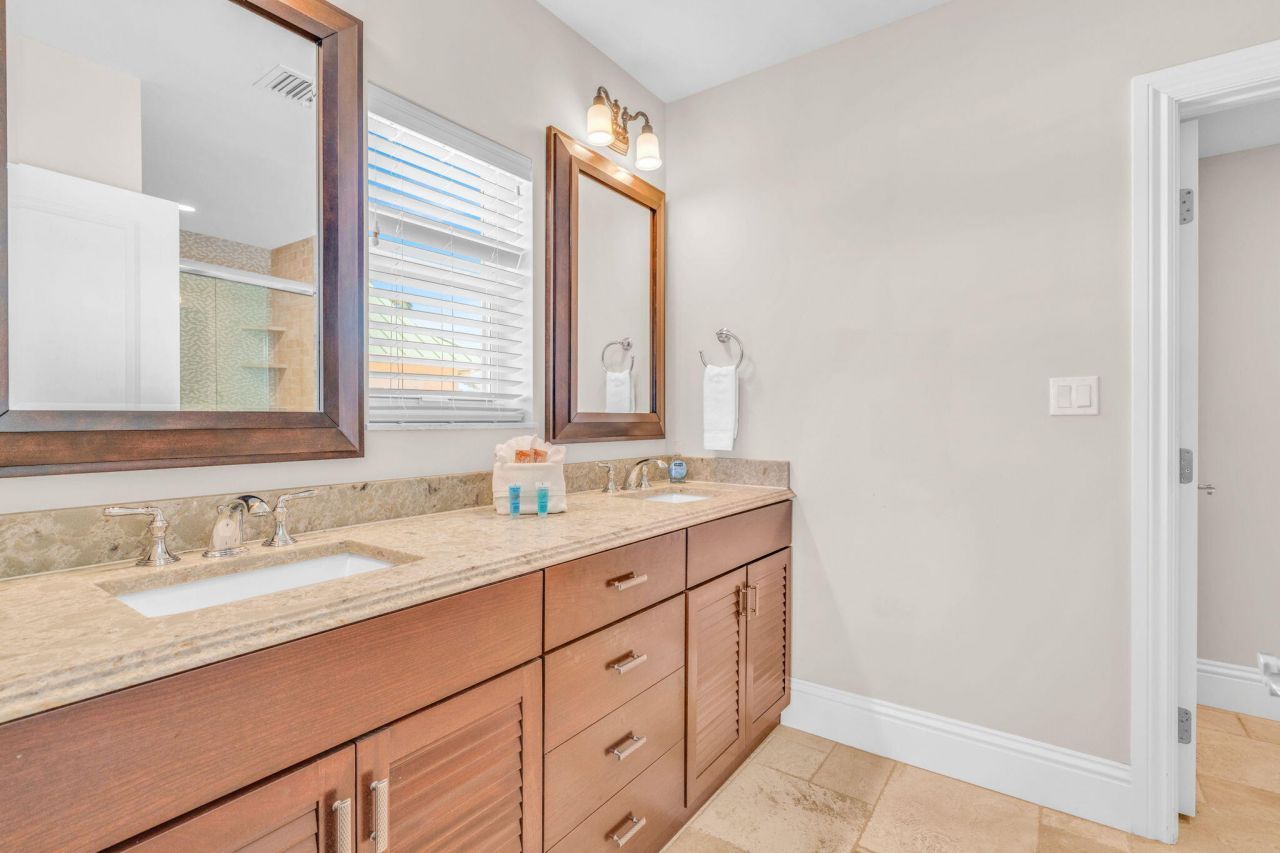 2394 Coco Plum Drive, Marathon, FL 33050 Photo