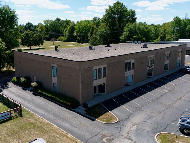 5890 Chandler Court, Unit B, Westerville, OH 43082 Photo 4