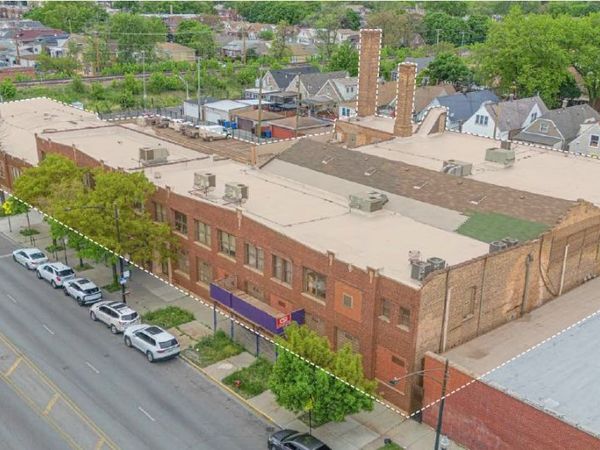 4538 W FULLERTON Avenue, Chicago, IL 60639