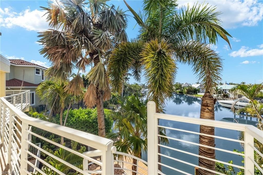 1581 San Carlos Bay Dr, Sanibel, FL 33957 Photo