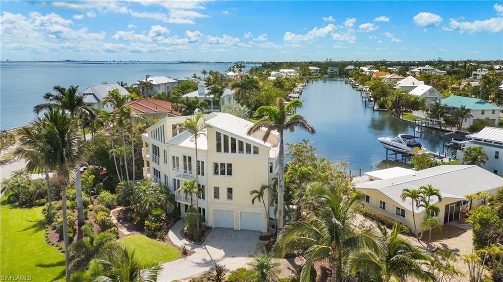 1581 San Carlos Bay Dr, Sanibel, FL 33957 Photo