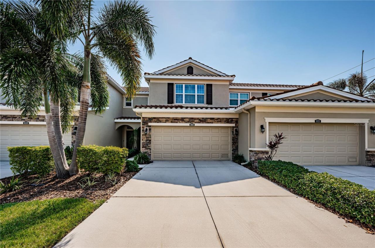 5225 5th Way N, Saint Petersburg, FL 33703 Main Photo