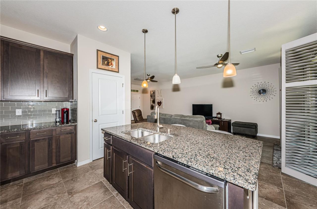 5225 5th Way N, Saint Petersburg, FL 33703 Photo