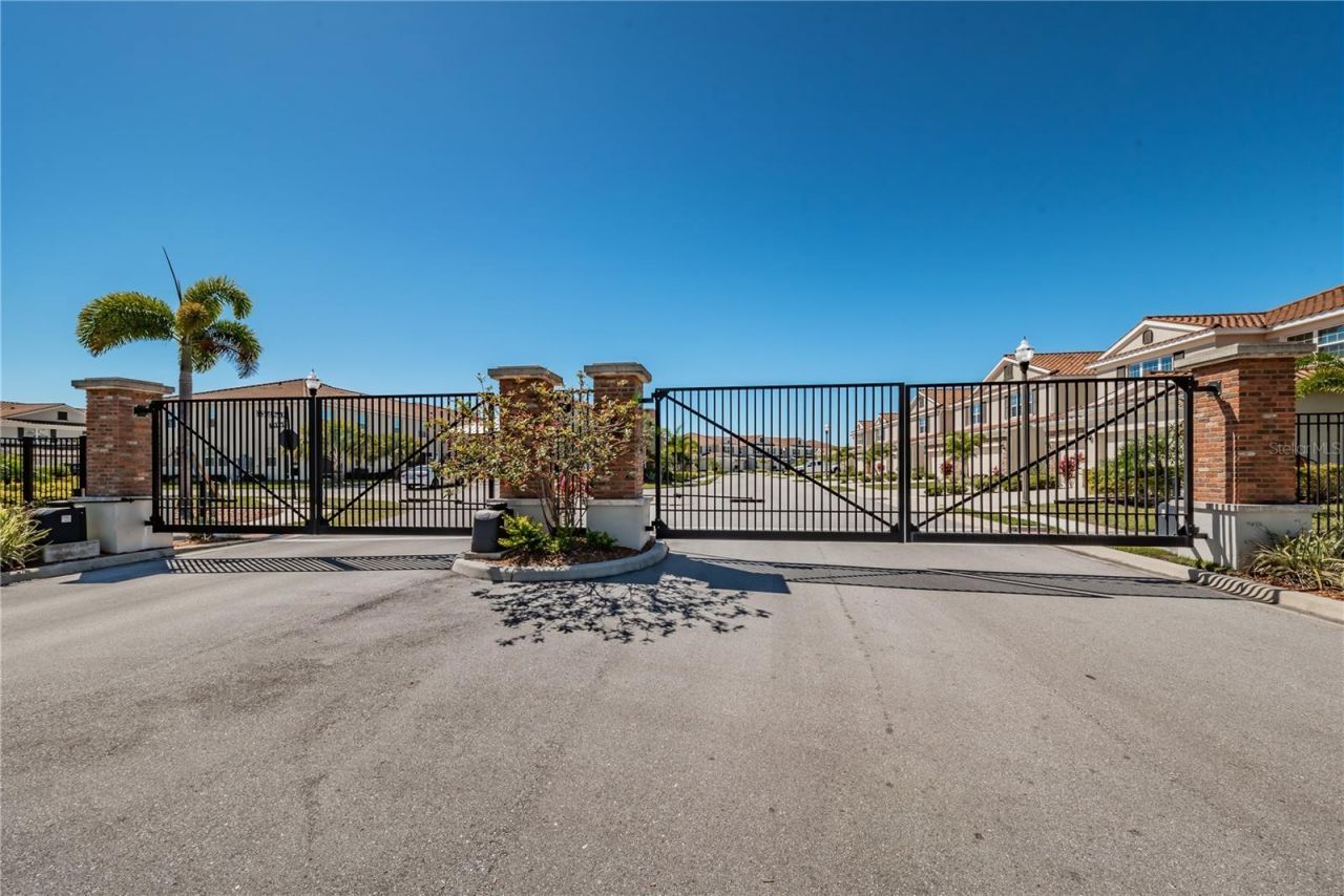 5225 5th Way N, Saint Petersburg, FL 33703 Photo