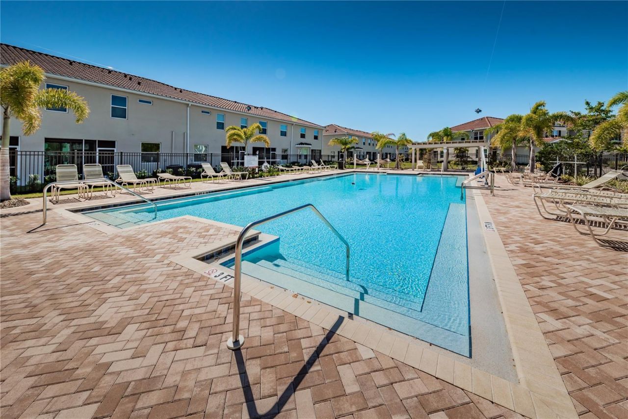 5225 5th Way N, Saint Petersburg, FL 33703 Photo