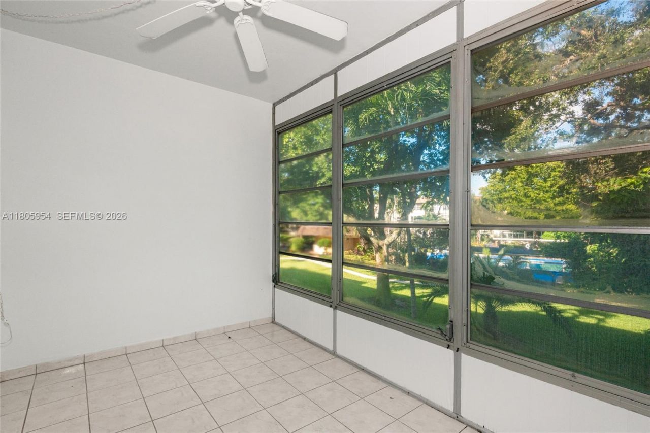 5141 W Oakland Park Blvd, Unit 210, Lauderdale Lakes, FL 33313 Photo