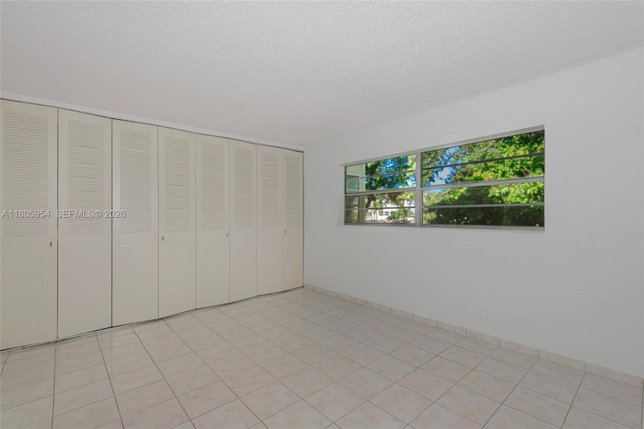 5141 W Oakland Park Blvd, Unit 210, Lauderdale Lakes, FL 33313 Photo