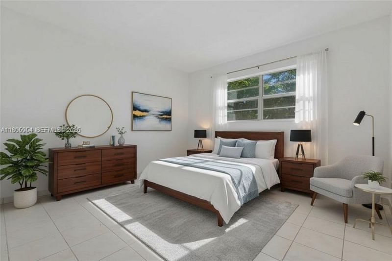 5141 W Oakland Park Blvd, Unit 210, Lauderdale Lakes, FL 33313 Photo