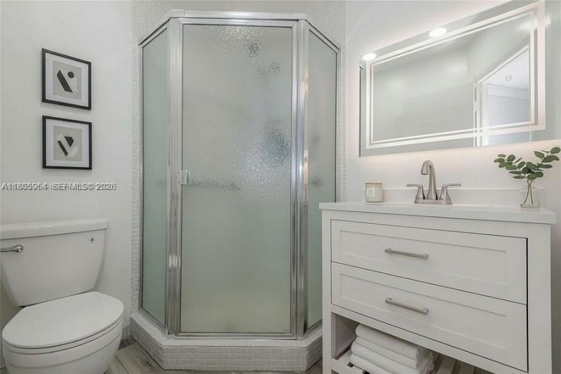 5141 W Oakland Park Blvd, Unit 210, Lauderdale Lakes, FL 33313 Photo