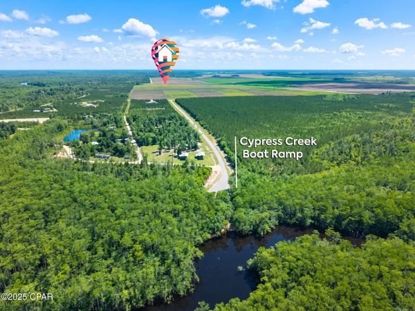 000 S Sr 71 Road, Wewahitchka, FL 32449