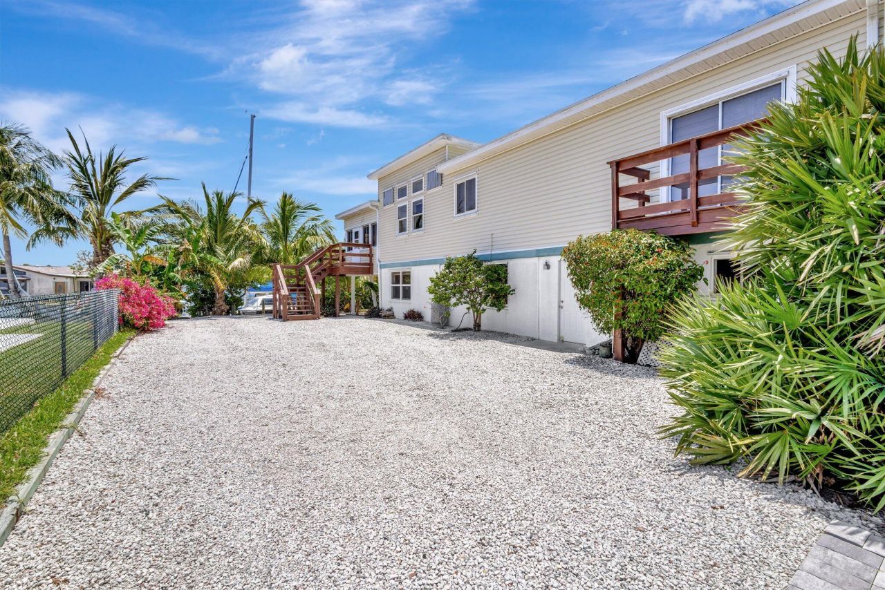 217 Marina Drive, Hutchinson Island, FL 34949 Photo