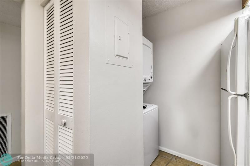 3402 Gardens East Drive, Unit 14B, Palm Beach Gardens, FL 33410 Photo