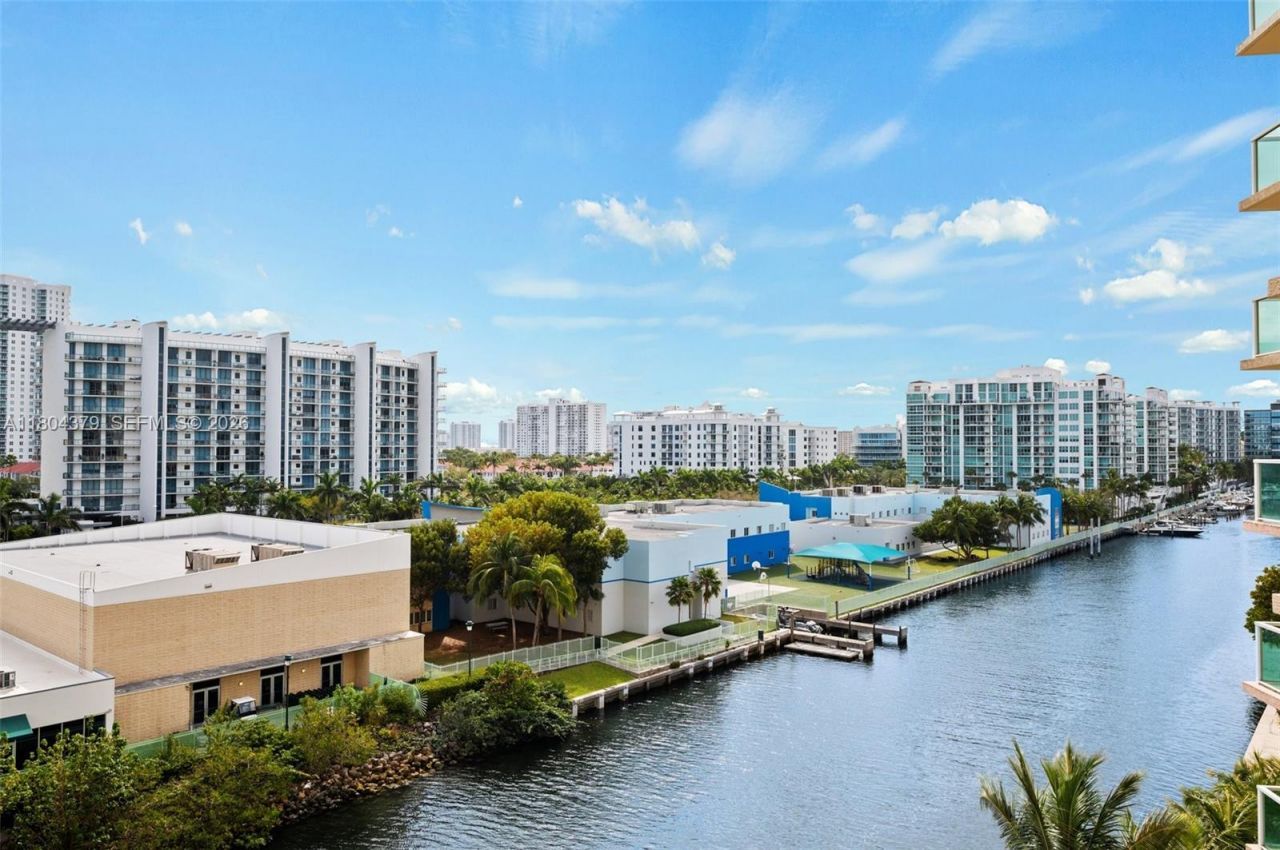 3330 NE 190th St, Unit 717, Aventura, FL 33180 Photo