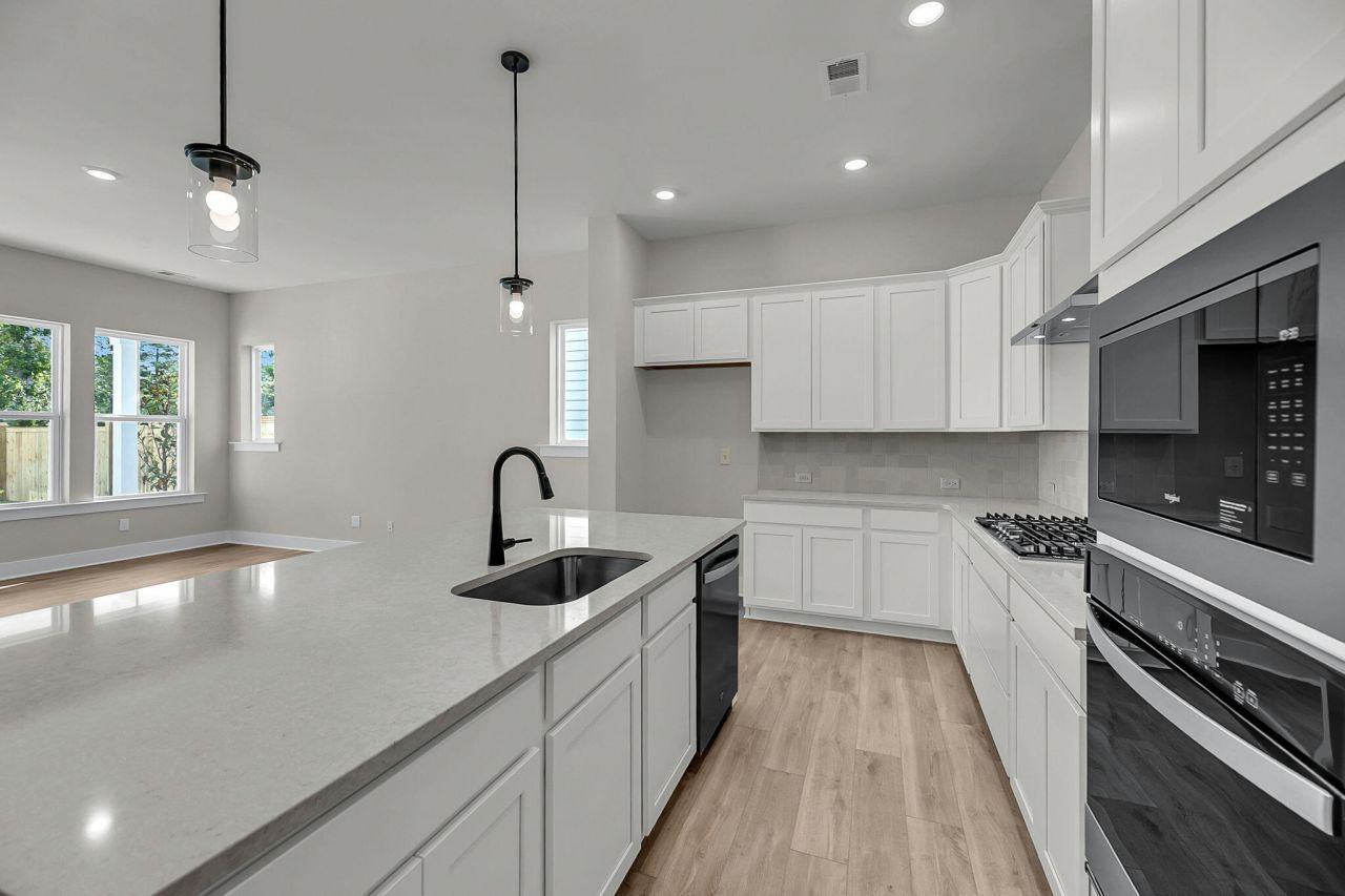 340 Trailmore Lane Photo 12