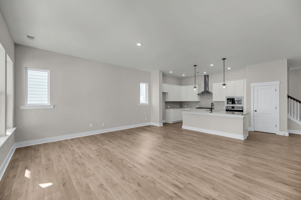 340 Trailmore Lane Photo 6